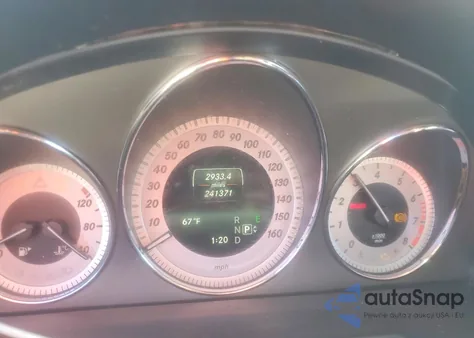 2015 Mercedes-Benz Glk 350 z USA, uszkodzony, nr VIN WDCGG5HBXFG424695